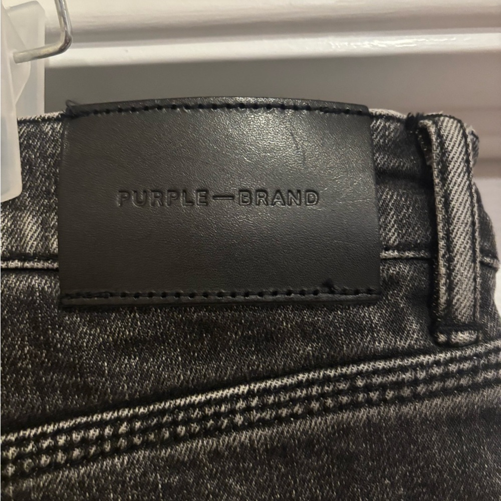 Purple Brand Men's Distressed Gray/Black Jeans - 40x32 - Picture 3 of 3
